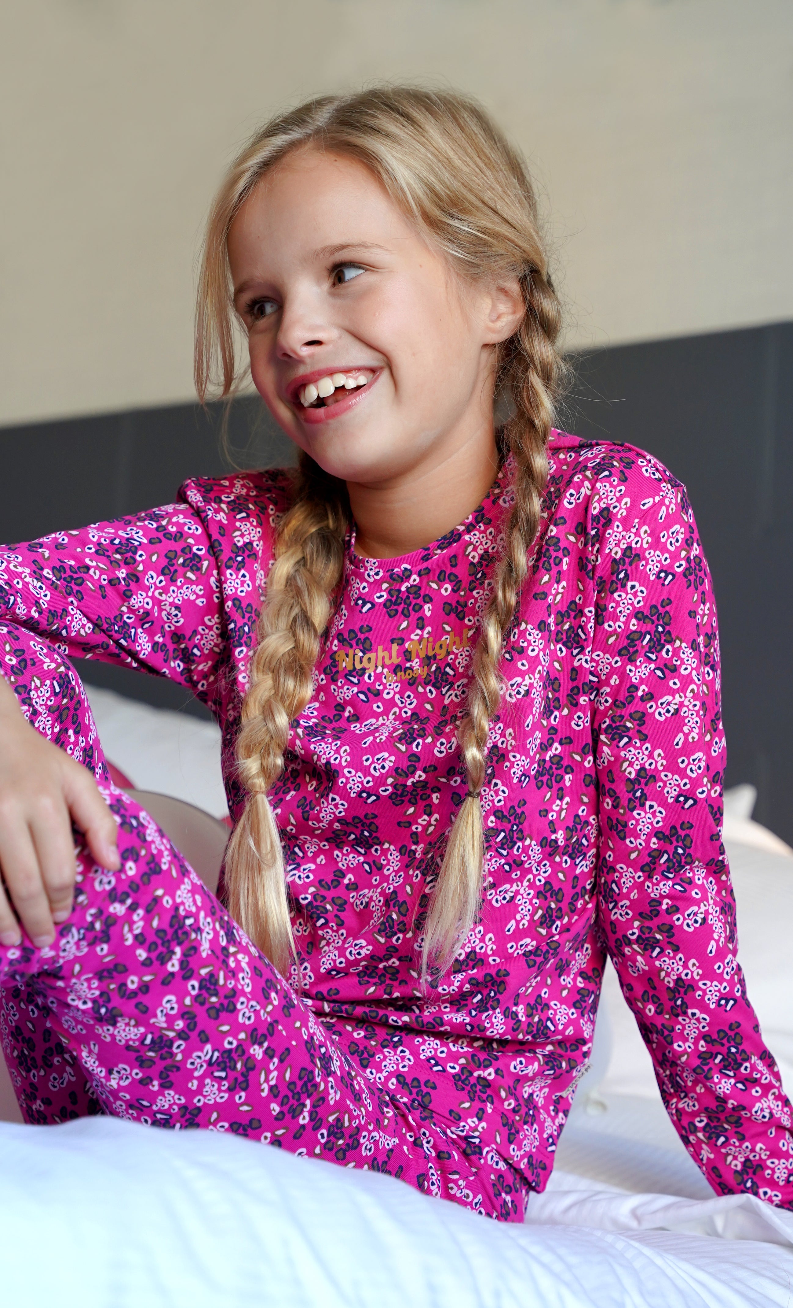 Pyjama-Set Sabine mit weißen Streifen