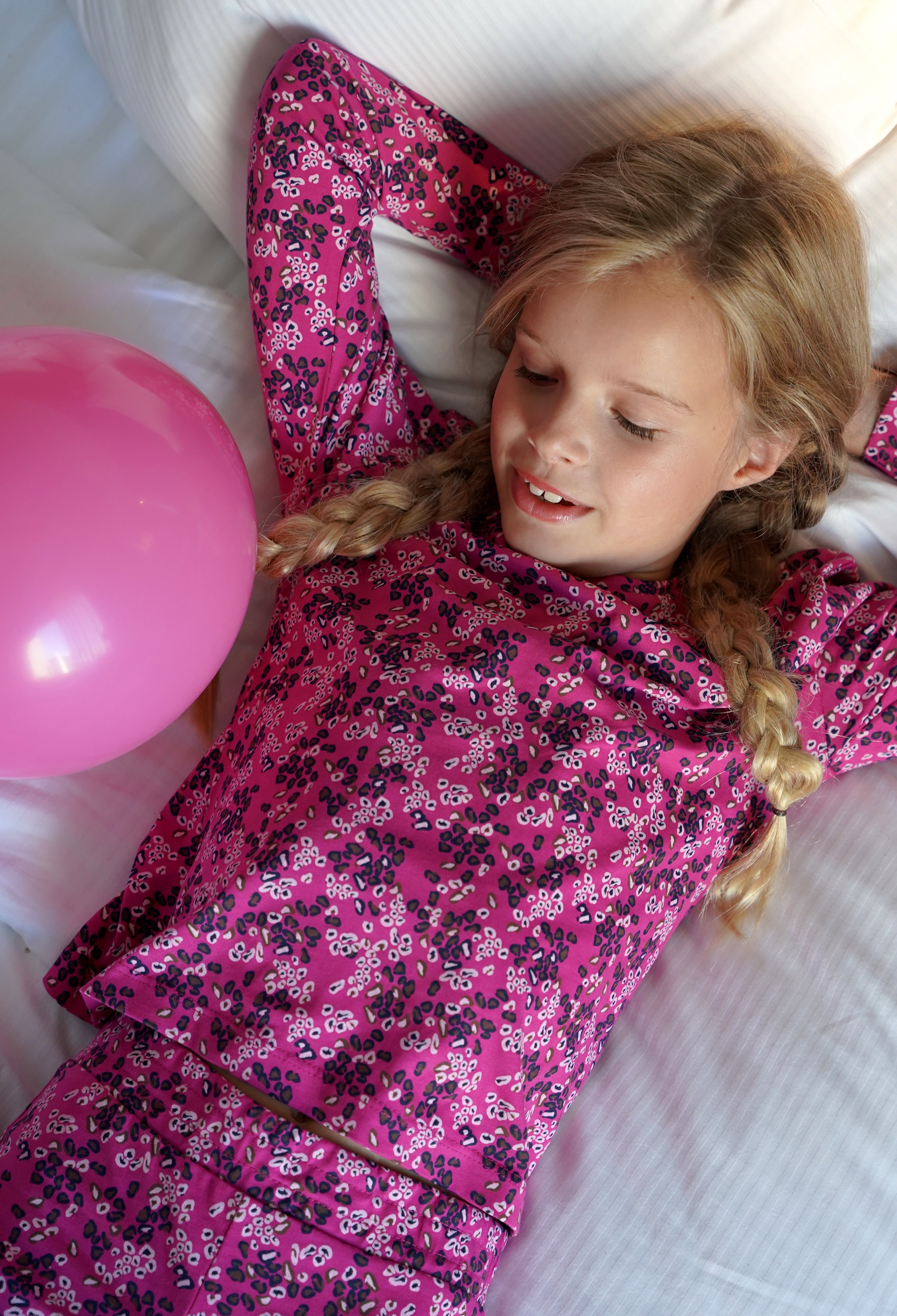 Pyjama-Set Sabine mit weißen Streifen
