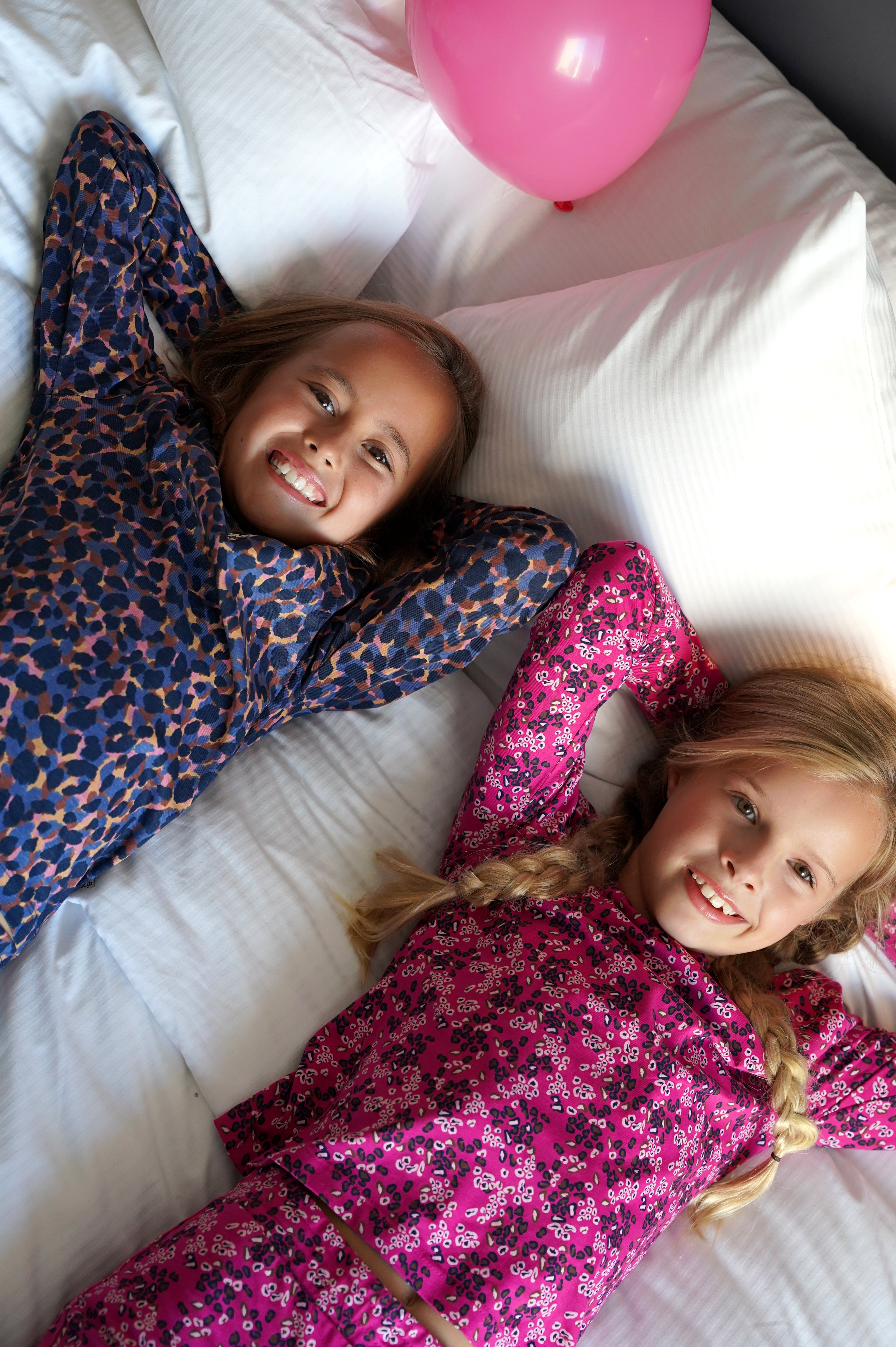 Pyjama-Set Sabine mit weißen Streifen