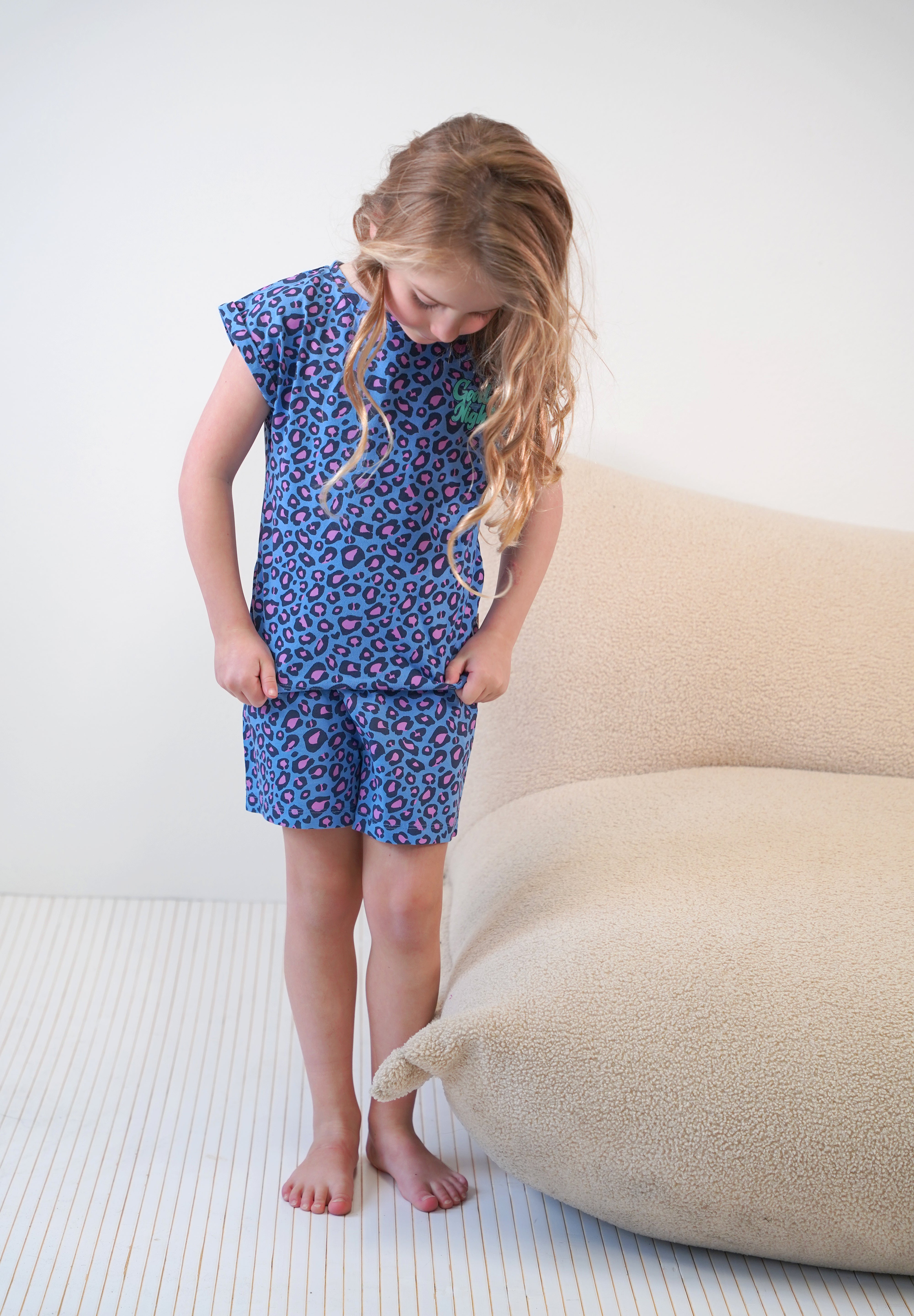B.Nosy pyjama Zenna panter