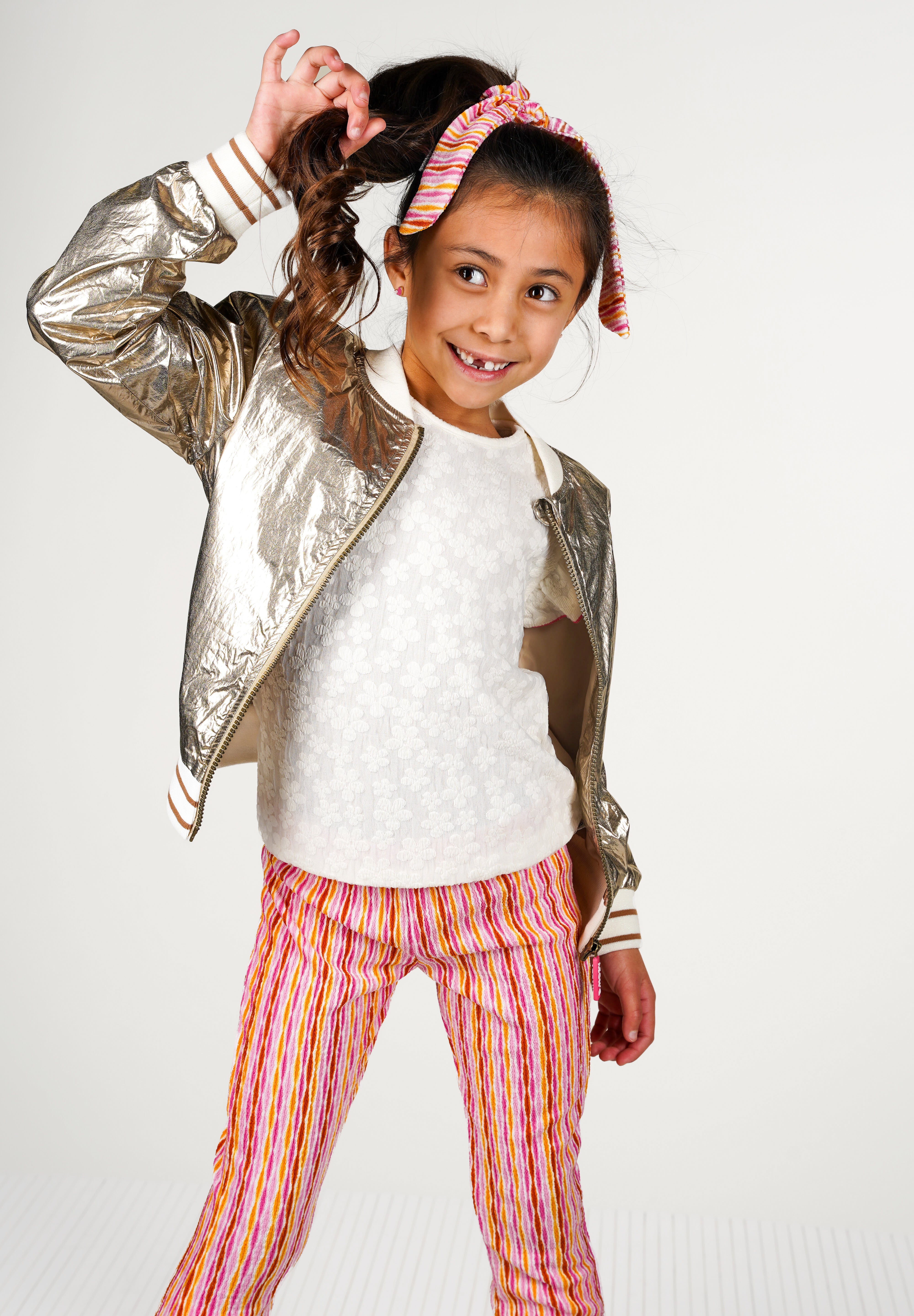 B.Nosy bomber vest Chloé goud Basic