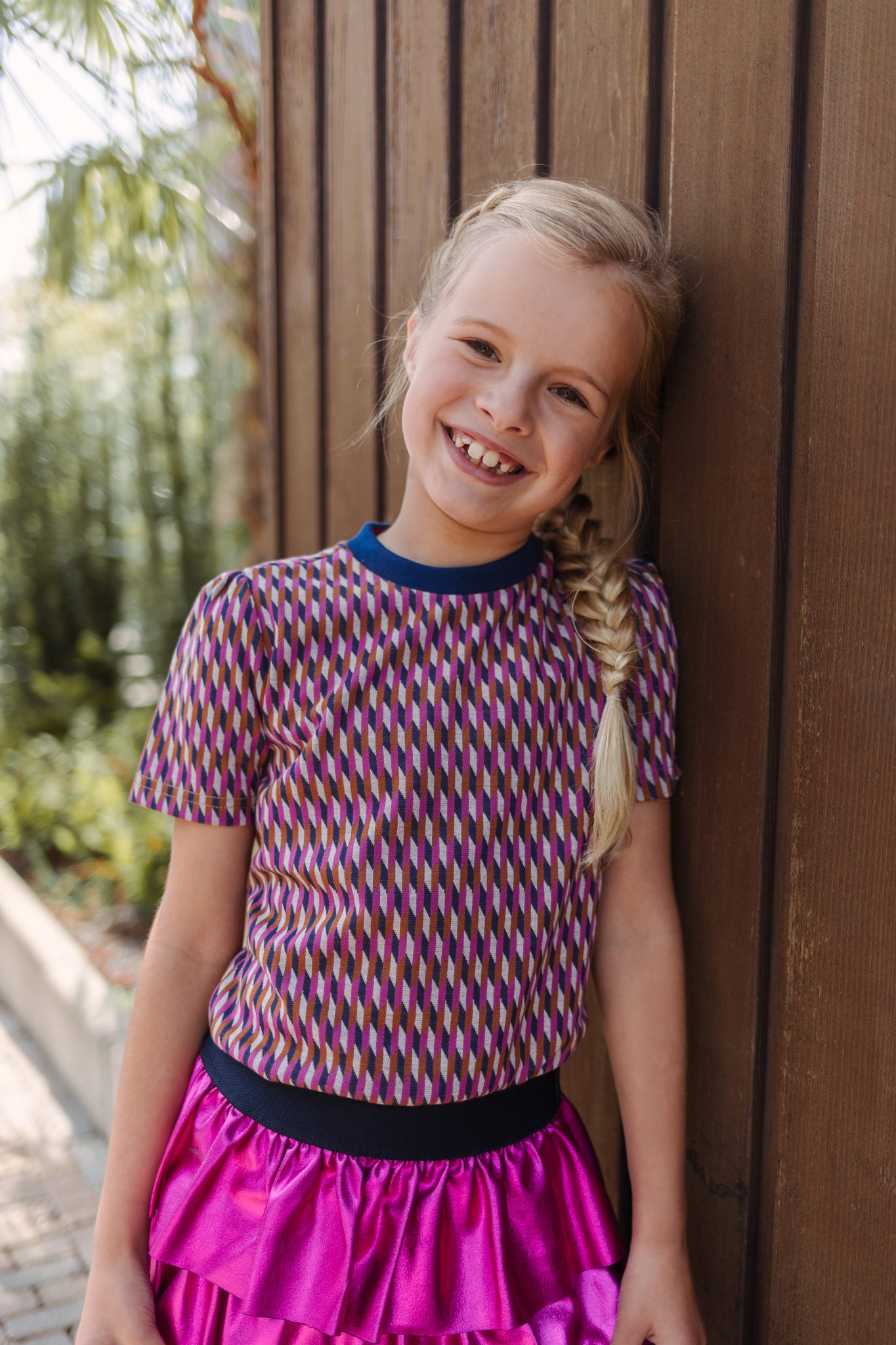 Girls retro jacquard top with small embro on chest