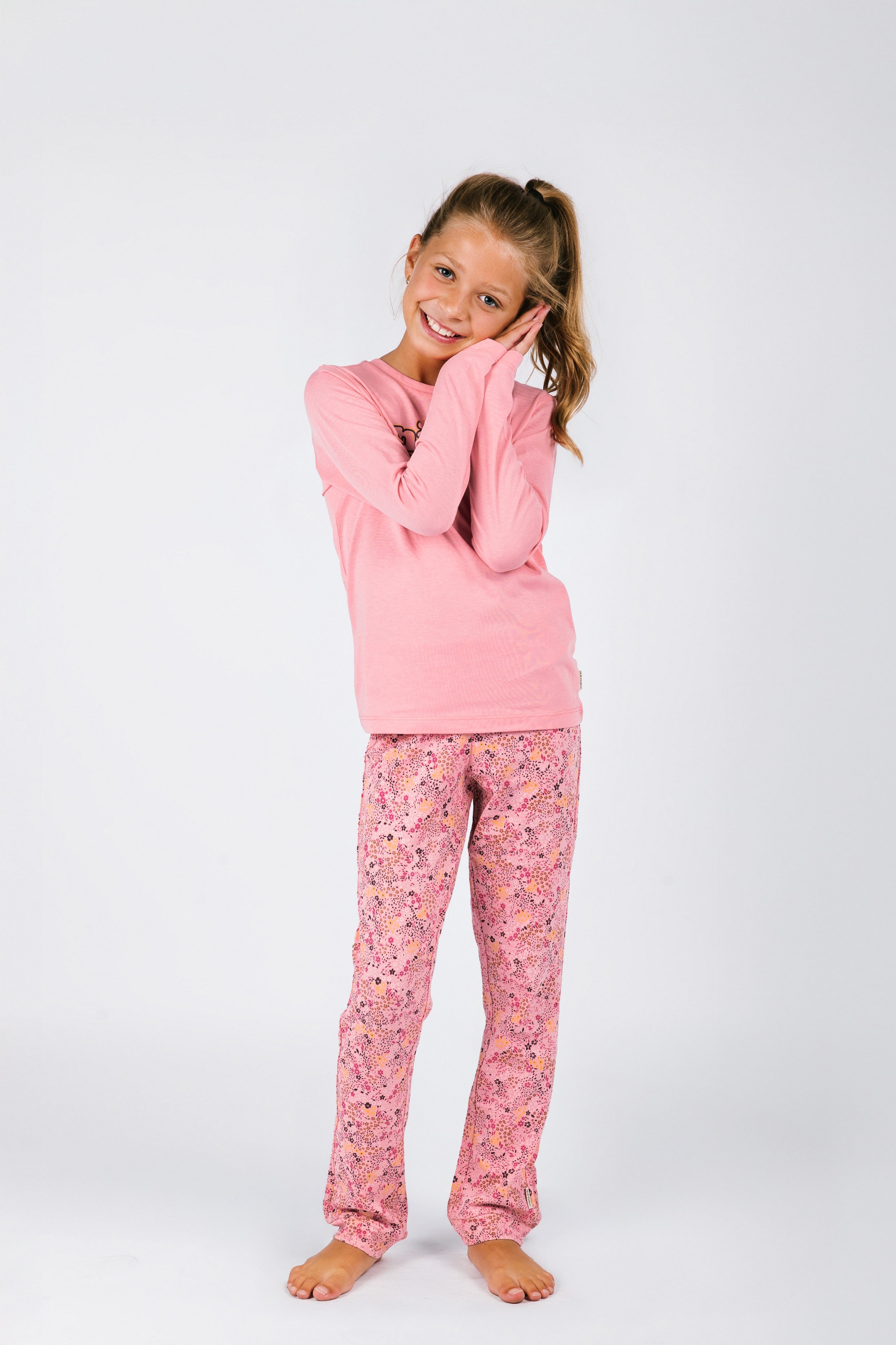 Zoe B.Nosy girls pyjama Geranium